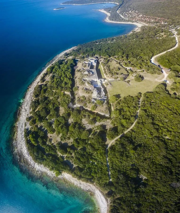 Villa Elena Deluxe mit Whirlpool und POOL am MEER Fažana Kroatien