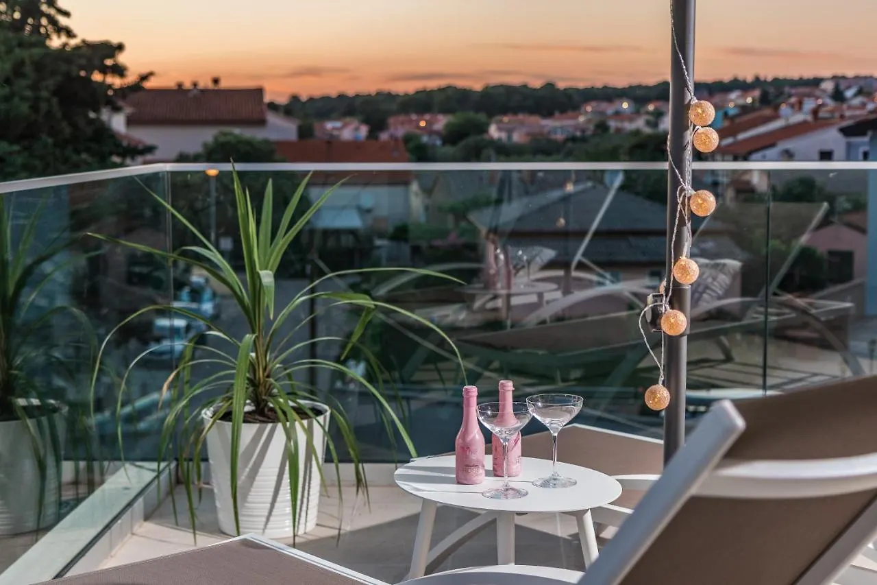 Villa Elena: Seaside Luxury with Whirlpool and Brijuni Islands View Fazana 0*,